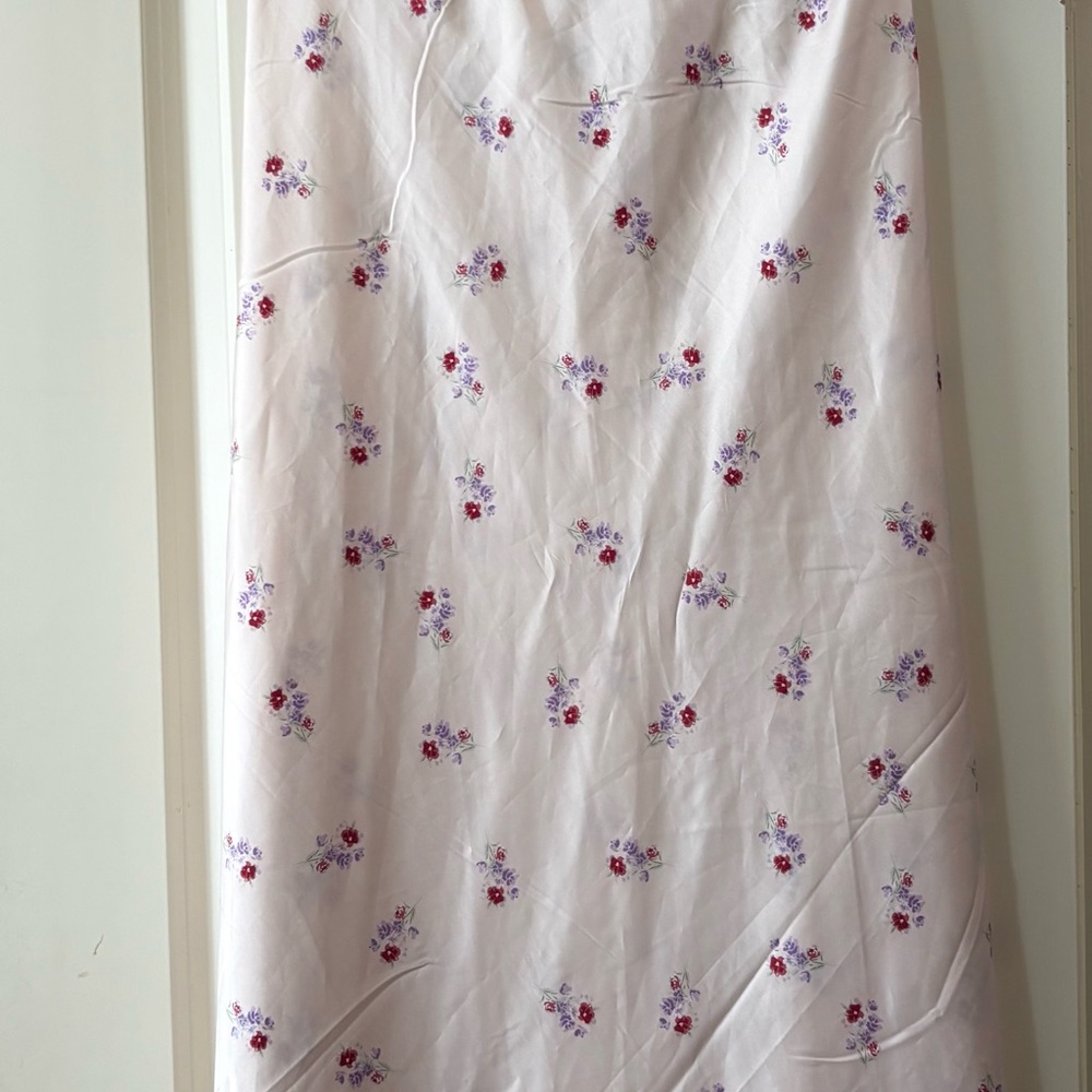 Cotton On Light Pink Floral Maxi Skirt with Red & Purple Blooms